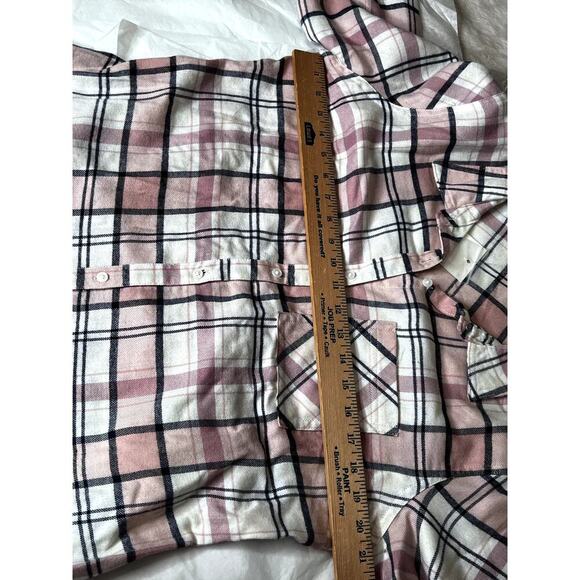 Como Blu women's size L shirt flannel pink plaid button-up peplum back cozycore - Picture 3 of 9